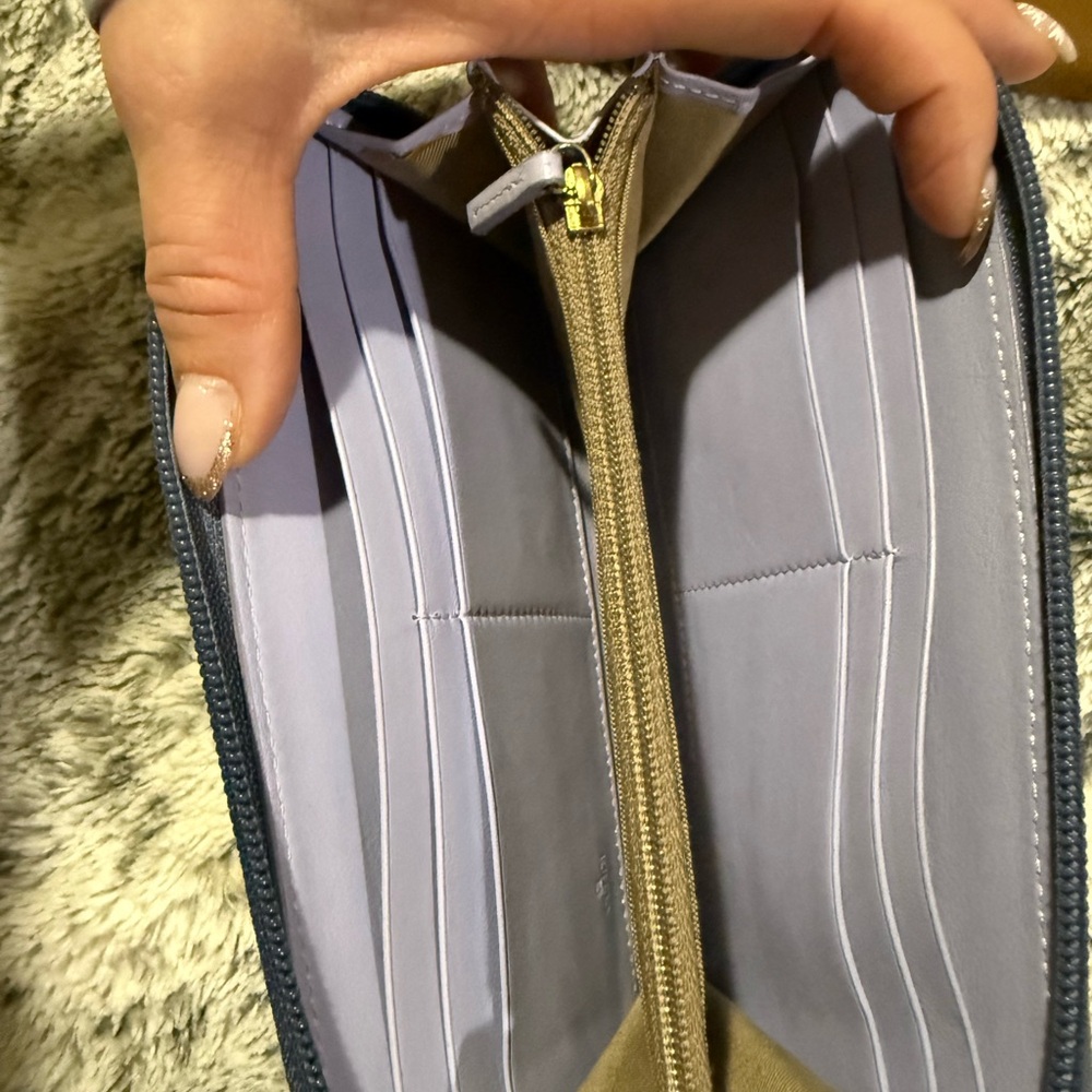 Fendi Periwinkle Leather Zip Wallet - Picture 4 of 7
